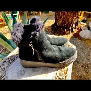 Tamaris brand faux fur lined booties